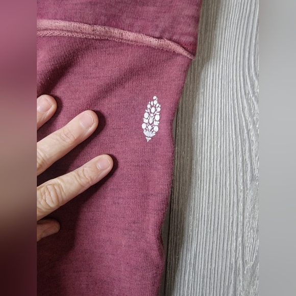 Free People Movement Stylish Heathered red Patchwork Leggings - Picture 3 of 4